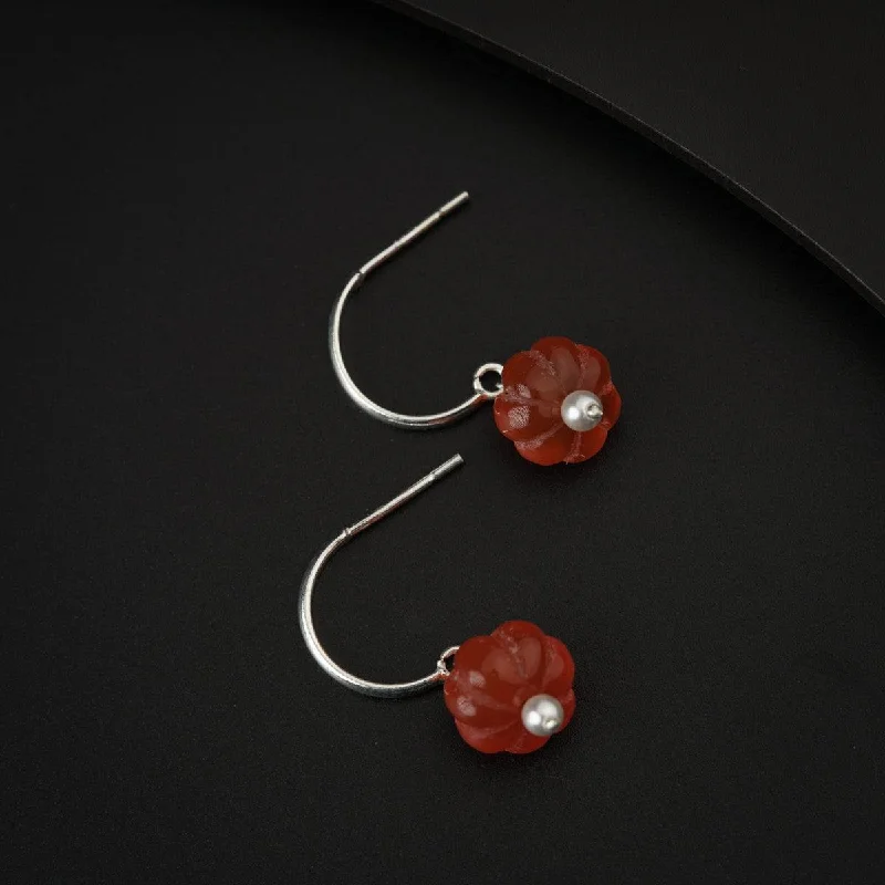 Hoop earrings with twisted metal designs for a dynamic and modern style-Carnelian Silver Earring