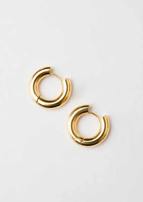 Best hoop earrings with geometric pendants for a modern, chic appeal-Chunky Hoops Medium