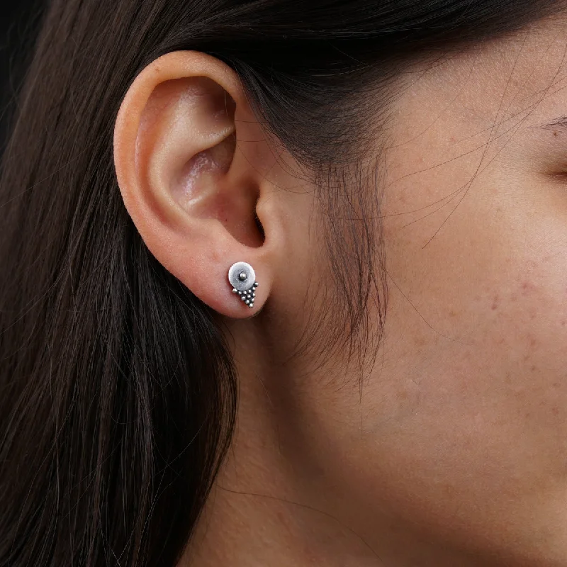 Best hoop earrings with geometric pendants for a modern, chic appeal-Roma Earring Studs