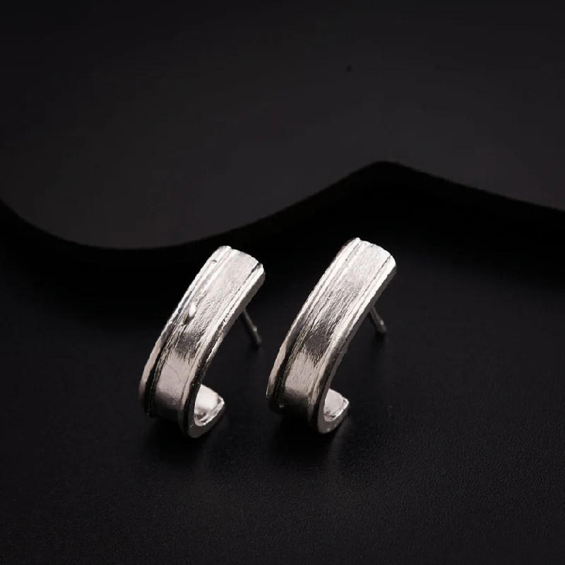 Best hoop earrings with braided leather for a rustic, stylish finish-Plain Silver Studs