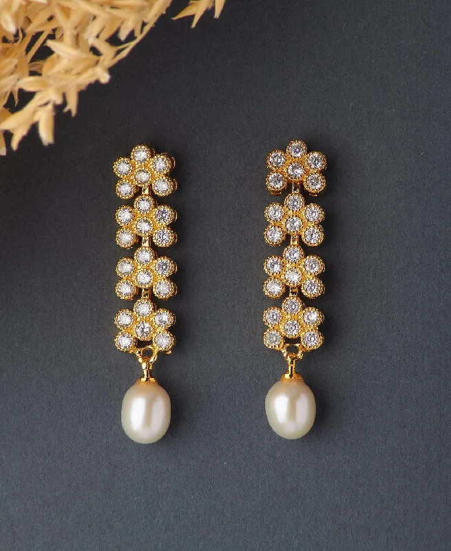 Lightweight hoop earrings for comfortable and all-day wear-Trendy Stone Studded Pearl Earring