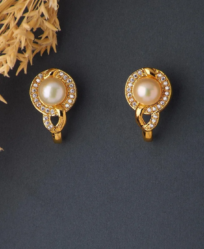 Best hoop earrings with geometric shapes for a modern and artistic appeal-Trendy Stone Studded Pearl Earring