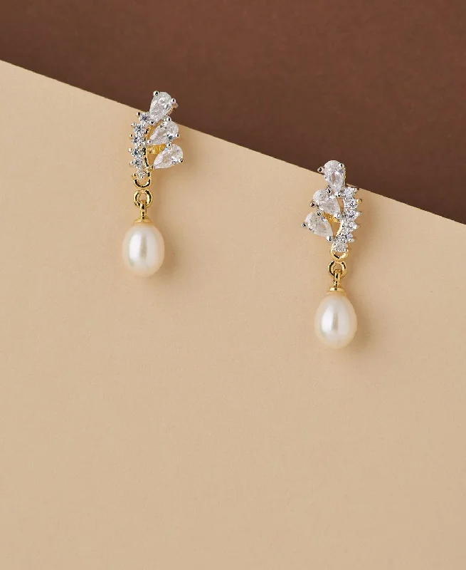 Best hoop earrings with infinity designs for a timeless and meaningful symbol-Trendy Stone Studded Pearl Earring