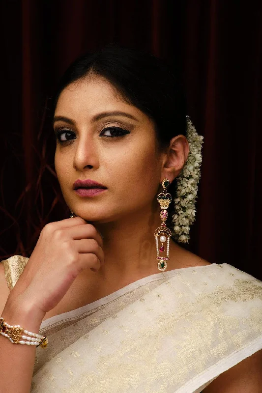 Hoop earrings with stacked layers for a bold and textured design-Viha Garland AD Pearl Jhumka