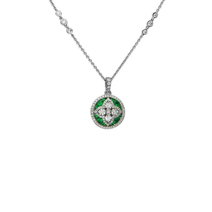 Stylish necklaces and pendants with diamonds for a glamorous and elegant look-Quatrefoil Round Diamond Necklace