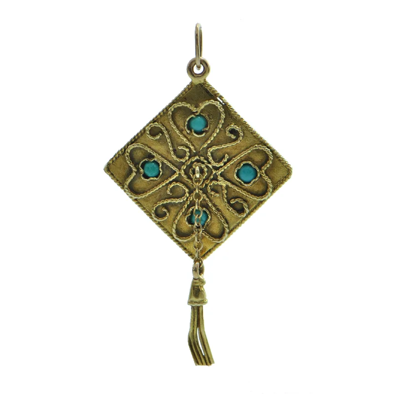 Stunning necklaces and pendants with chakra stones for healing and balance-Vintage 14K Yellow Gold Graduation Cap Charm